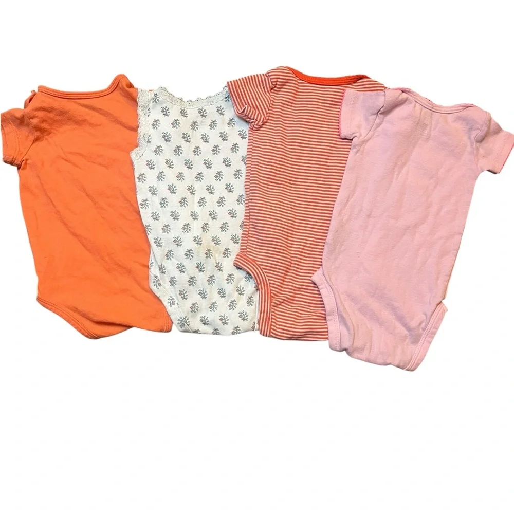 Eleven-Piece Baby Girl Bundle 0-3 Months Cute Clothes 3 1-Piece 4 Tops 3 Legging